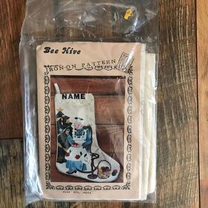 Bee Hive iron on  Christmas Stocking paint kit 4104 Mrs Santa